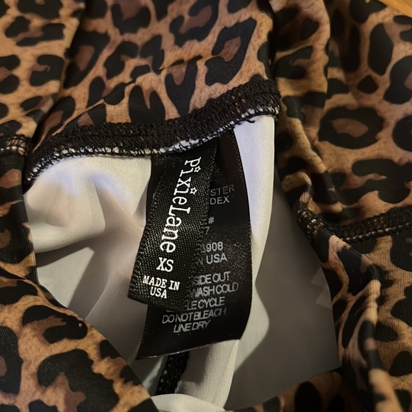 PixieLane cheetah leggings w/high waist sz xs like new - Picture 4 of 4